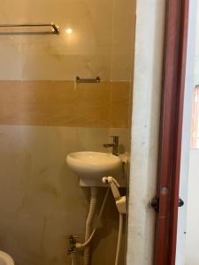Bagno di Vadamalai Nest near Bus Stand