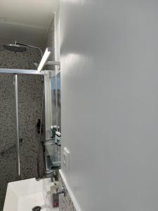 Koupelna v ubytování Hermes Central Suite