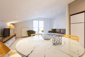 Posezení v ubytování Kallikratia Suites 1