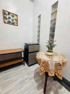 Fotografie z fotogalerie ubytování Comfy Unit 1 BR Unit With Living Room at Sonia's Island Stay ve Viracu