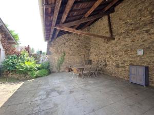 Patio alebo iná vonkajšia časť ubytovania Chez Kahina ancien hôtel Robert