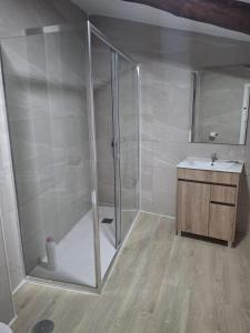 Koupelna v ubytování Bonita y tranquila casa rural cerca de Noheda