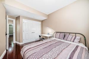 Gallery image of Cozy bedroom in quiet community in Calgary