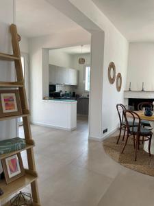 Dapur atau dapur kecil di Villa SalSea