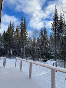 Φωτογραφία από το άλμπουμ του Chalet Alpinot - Spa, Nature & Luxe dans les Montagnes ! σε La Malbaie +132 φωτογραφίες