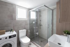 Ένα μπάνιο στο Emerald Dream Apartment +23 φωτογραφίες