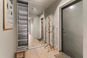 Afbeelding uit fotogalerij van Heart of Tønsberg, Newly renovated, Room for 6 people! in Tønsberg