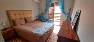 Postel nebo postele na pokoji v ubytování Beautiful apartment with pool 1 min far from beach