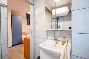 Ένα μπάνιο στο Backyard - Quiet Sleep - Sunny