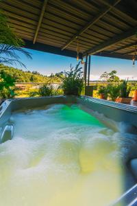 Piscina di Hotel Bambu Guatape o nelle vicinanze