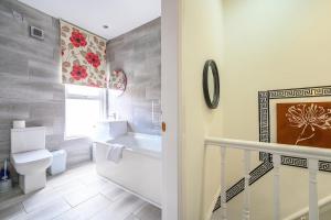 Un baño de A23S for your most relaxed & Cosy stay with Free Parking and WiFi
