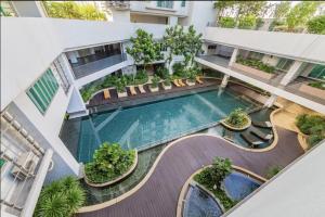 an overhead view of a swimming pool in a building at Luxury 22 Home 6Pax Old Klang Road Mid Valley KL Centre in Kuala Lumpur