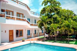 Bassein majutusasutuses Galápagos Isabela Hotel Loja või selle lähedal