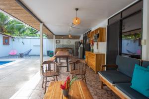 Fotografie z fotogalerie ubytování Casa Kinkaju y Yoga Shala v destinaci Puerto Viejo + 40 fotografií