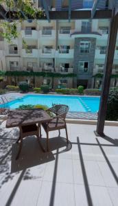 Bazén v ubytování apartment for rent in hurghada nebo v jeho okolí + 6 fotografií