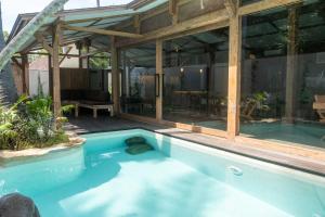 Bazén v ubytování Brand NEW First guest deal with Private Pool nebo v jeho okolí