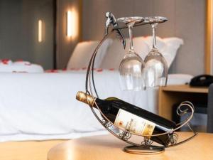 Nápoje v ubytování Lavande Hotel Maoming High-speed Railway Station Xinfu Road