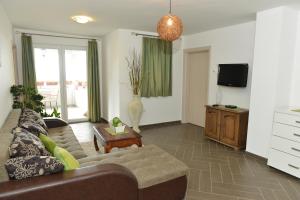 Gallery image of Apartments Kuljace in Sveti Stefan