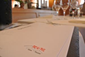 Restaurace v ubytování Ustria / Pensiun Trutg