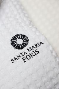 Сертификат, награда, вывеска или другой документ, выставленный в Santa Maria Foris