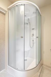 Vannituba majutusasutuses 那須の休日 広い庭 広大なデッキ サウナ ジャグジー 焚火