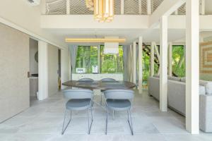 Foto sihtkohas Nasu asuva majutusasutuse 那須の休日 広い庭 広大なデッキ サウナ ジャグジー 焚火 galeriist