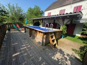 Φωτογραφία από το άλμπουμ του Gîte avec piscine à 5 minutes de CAHORS σε Le Montat