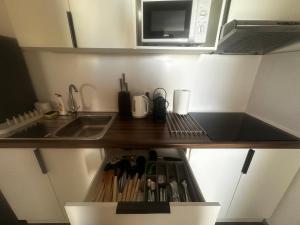 Kuchyň nebo kuchyňský kout v ubytování Apartmány Kadov 88