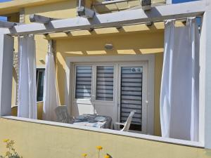 Balkón alebo terasa v ubytovaní Family apartments Grguric