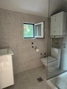 Koupelna v ubytování Cozy House Haj Nehaj