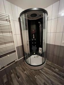 Ένα μπάνιο στο Appartement indépendant