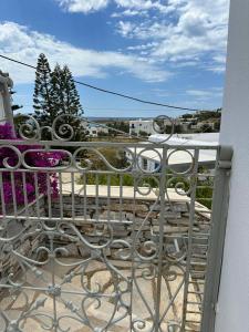 Μπαλκόνι ή βεράντα στο Tinos dream sea ,150m from the beach