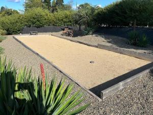 Giardino di Luxurious Architect-Designed Villa with Pool