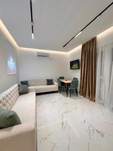O zonă de relaxare la Apartments Oda Hotel