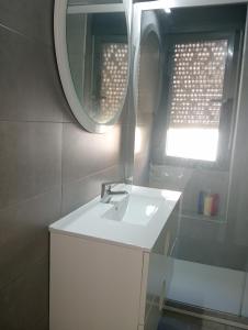 Koupelna v ubytování Apartamentos Vacacionales Atlanterra