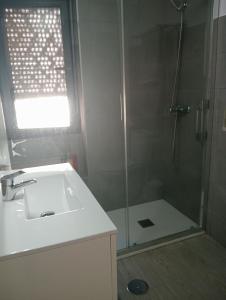 Koupelna v ubytování Apartamentos Vacacionales Atlanterra