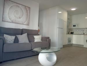 Kuchyň nebo kuchyňský kout v ubytování Apartamentos Vacacionales Atlanterra