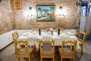 Restaurace v ubytování Oborri Shkodran Boutique Hotel