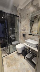 Koupelna v ubytování Oborri Shkodran Boutique Hotel