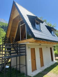 Φωτογραφία από το άλμπουμ του Guest House Rrashkadoli σε Theth