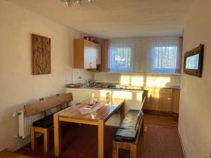 Galería fotográfica de Ferienwohnung in Hermagor Pressegger See mit eigenem Garten und Carport en Hermagor