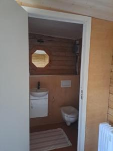 Koupelna v ubytování Mýrartunga