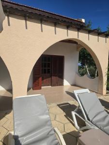 Фотография из галереи Five Fingers Holiday Bungalows в Кирении