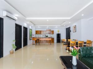 Χώρος καθιστικού στο OaSky- căn hộ bên biển +67 φωτογραφίες