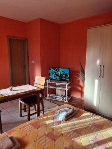 TV a/nebo společenská místnost v ubytování Villa Luketa