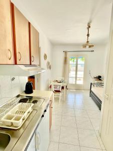 Gallery image of Sunrise Apartments Mikri Vigla Naxos 3 in Mikri Vigla +12 photos