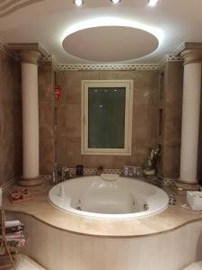 Gallery image of Le Pavillon du lac in Tunis