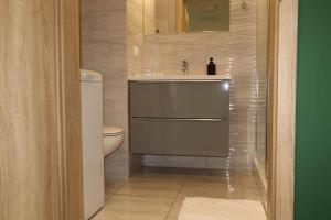 Ένα μπάνιο στο Wyspa Latarnika