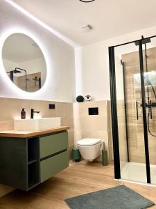 Ένα μπάνιο στο Ferienwohnung Wettelsheim +17 φωτογραφίες