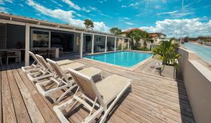 Sundlaugin á Boutique Hotel & apartments JT Curaçao eða í nágrenninu